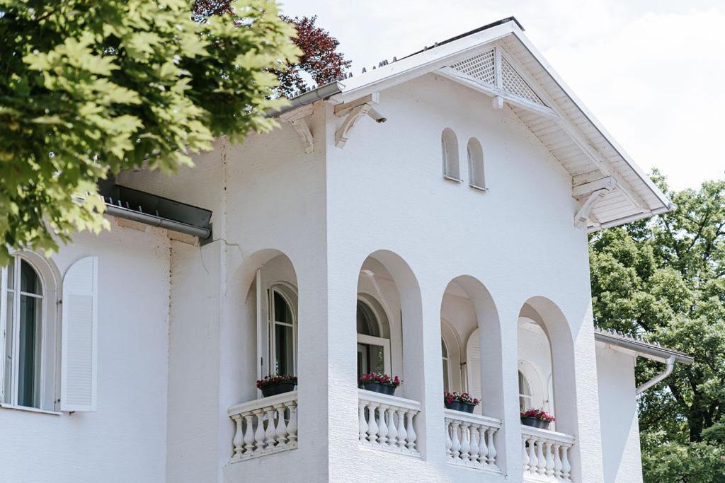Penzion Vila Preseren Bled Exterior photo
